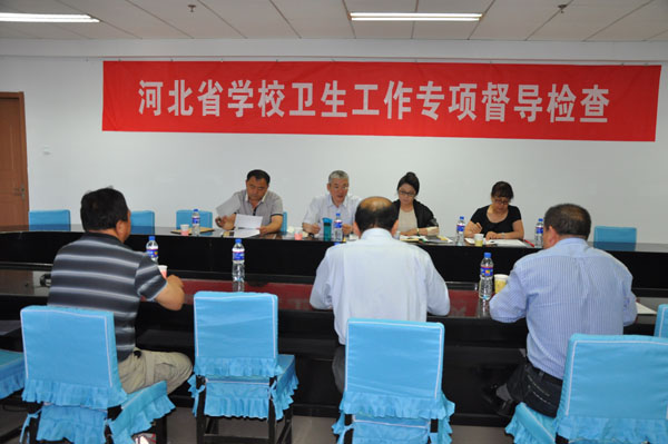 省教育厅学校卫生工作督导检查组莅临我院