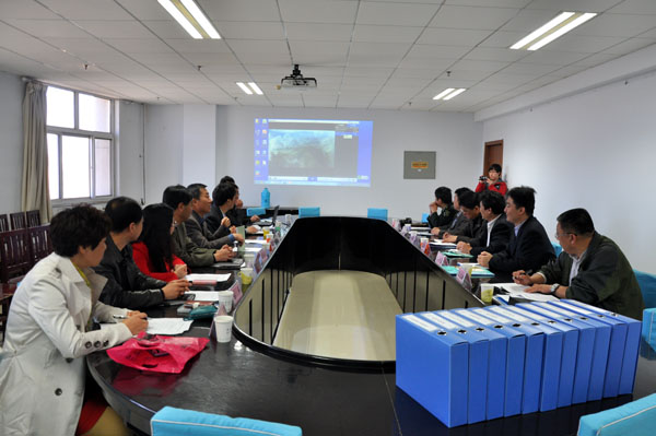 省高校学生军训工作评估组来我院检查指导工作
