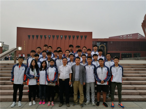 我院交换生与北工院部分师生共同走进清华大学欣赏高雅艺术