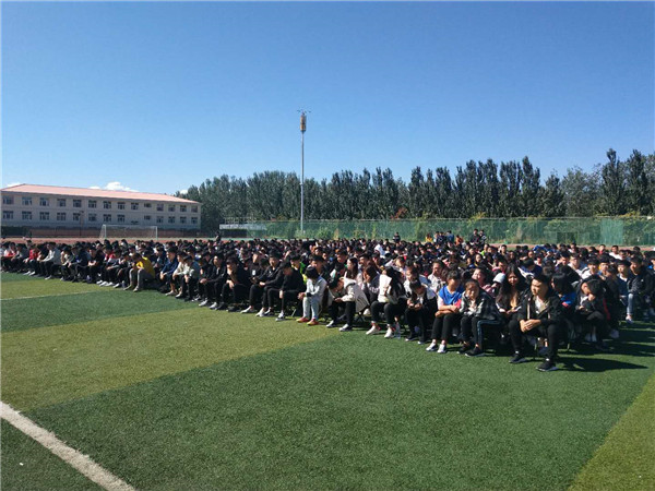 我院各系分别举行入学典礼，强化新生入学教育