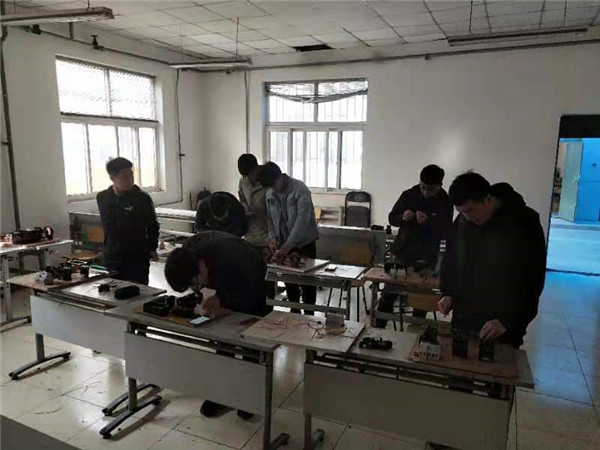 我院赴北工院学生入首钢实训