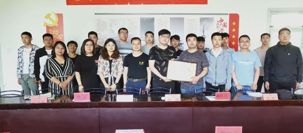 我院与维斯塔斯公司举行校企合作授牌仪式