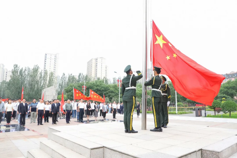 我院隆重举行2021年毕业典礼