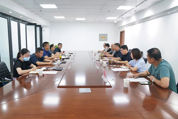 宣化经济开发区管委会副主任董文柱一行到访我院